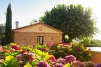 Exterior Poggio Antico - Suites and Breakfast