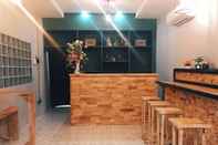 บาร์ คาเฟ่ และเลานจ์ Oppa House Hostel - Adults Only