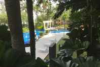 Kolam Renang Amisha Vacation Homes