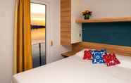 Bedroom 5 Floating Resort