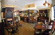 Bar, Cafe and Lounge 7 The Flying Bull Inn
