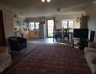 Lobby 2 Hawthorn Farm Cottages