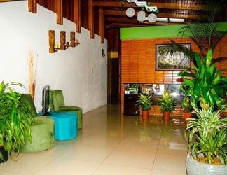 Lobby 2 Villa Hostel