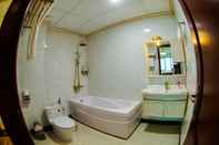 In-room Bathroom Bacninh Harmony Hotel