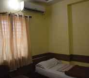 Bilik Tidur 5 Hotel Megharaj