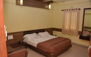 Bilik Tidur 7 Hotel Megharaj