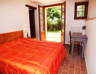 Bedroom 2 Agriturismo La Casa della Lavanda - Il Casale