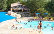 Swimming Pool 2 Camping Le Clos de Barbey