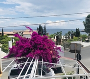 Nearby View and Attractions 4 Santuzza Hotel Taormina