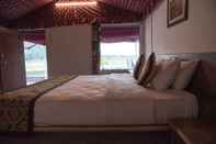 Phòng ngủ Padmavati Lake Resort