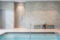 Swimming Pool Fairfield Inn & Suites by Marriott Boston Waltham