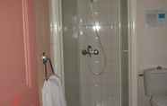 In-room Bathroom 6 Hotel La Marmotte