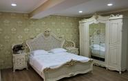 Kamar Tidur 7 Grand Palace