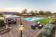 Swimming Pool Hotel La Pergola