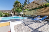 Kolam Renang Charming 3-bedroom House in Tinos