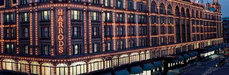 Exterior Harrods Luxury Apartments