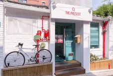 外部的 The Present Guesthouse