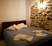 Bedroom 7 Effrosini Stonehouse Portaria