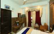 Kamar Tidur 3 Hotel Katra Residency