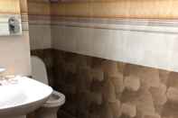 Toilet Kamar Hotel Katra Residency