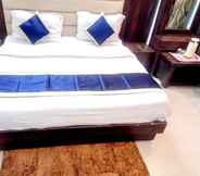 Bedroom 6 Hotel Katra Residency