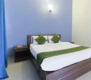 Bedroom 6 Treebo Trend Laa Gardenia Resort With Mountain View