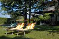 Swimming Pool Relais BB Pacengo