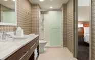 In-room Bathroom 2 Home2 Suites by Hilton Sarasota - Bradenton Airport, FL