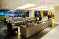 Lobby Breeze Residences Roxas Boulevard Manila