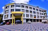 Bangunan 2 Hotel Tania Searock