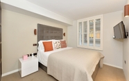 Kamar Tidur 7 Superior St Christophers Place