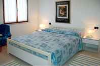 Bedroom Villa in Lignano Riviera Comfortable