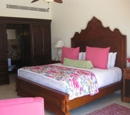 Kamar Tidur 7 2 BD Family Suite at Cabo San Lucas