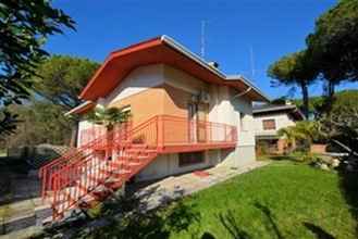 Exterior 4 Villa a Lignano Riviera with air conditioning