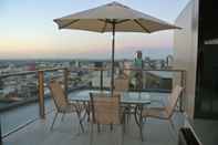 พื้นที่สาธารณะ Adelaide Vue penthouse.