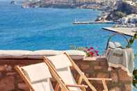 สระว่ายน้ำ Patmos Eye Traditional Luxury Villas