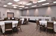 Dewan Majlis 3 Country Inn & Suites by Radisson, Ft. Atkinson, WI