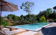 Swimming Pool 5 Awana Villa Resort Yaonoi