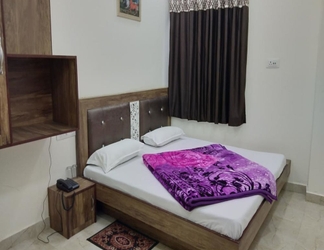 Kamar Tidur 2 Hotel Best Rest Inn