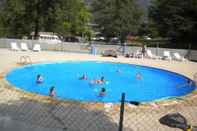 Swimming Pool Hotel de plein air les Cariamas