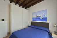 Bedroom Arsenale Canal View 2