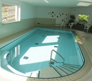 Swimming Pool 2 Landhotel Gasthof Zwota