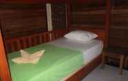 Phòng ngủ 6 Surya Homestay - Lembongan