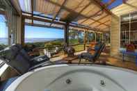 In-room Bathroom Island View Spa Cottage