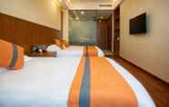 Kamar Tidur 4 Shanghai Linyin Holiday Hotel