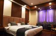 Kamar Tidur 3 Shanghai Linyin Holiday Hotel