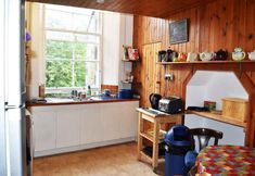 Others 5 Traditional Apartment oer the Meadows