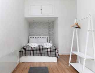 Bedroom 2 Charming and Comfortable Studio Flat in Edinburgh