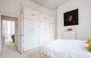Bedroom 6 Gorgeous Central Apartment With Sea Views