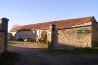 Exterior Grand gîte à la Ferme du Charmois